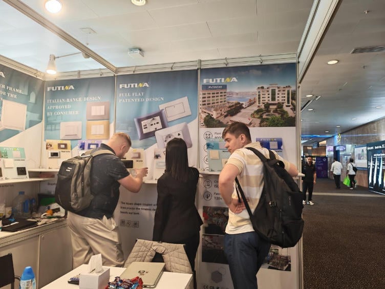 hong-kong-international-lighting-fair_06.jpg hong-kong-international-lighting-fair_06.jpg