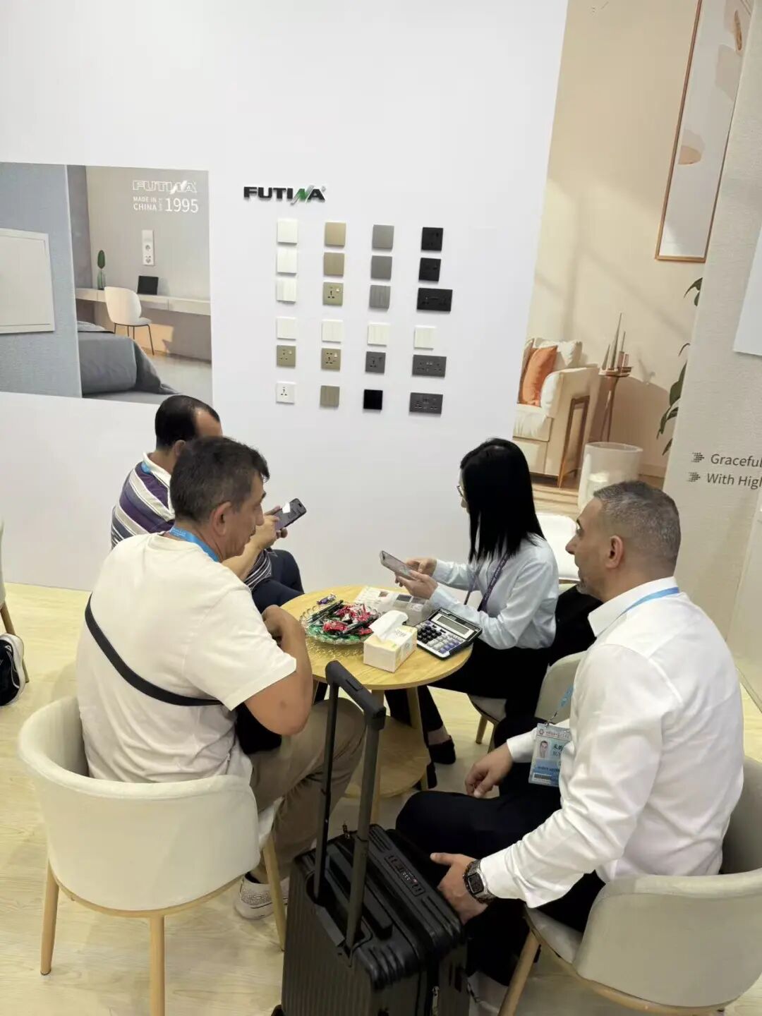 futina-139th-canton-fair-new-products-9.jpg